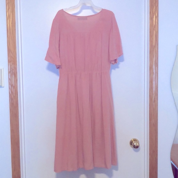 NWOT Blush Flowy Dress - Picture 4 of 6